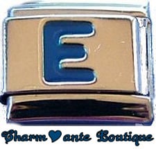 Lettre E bleu